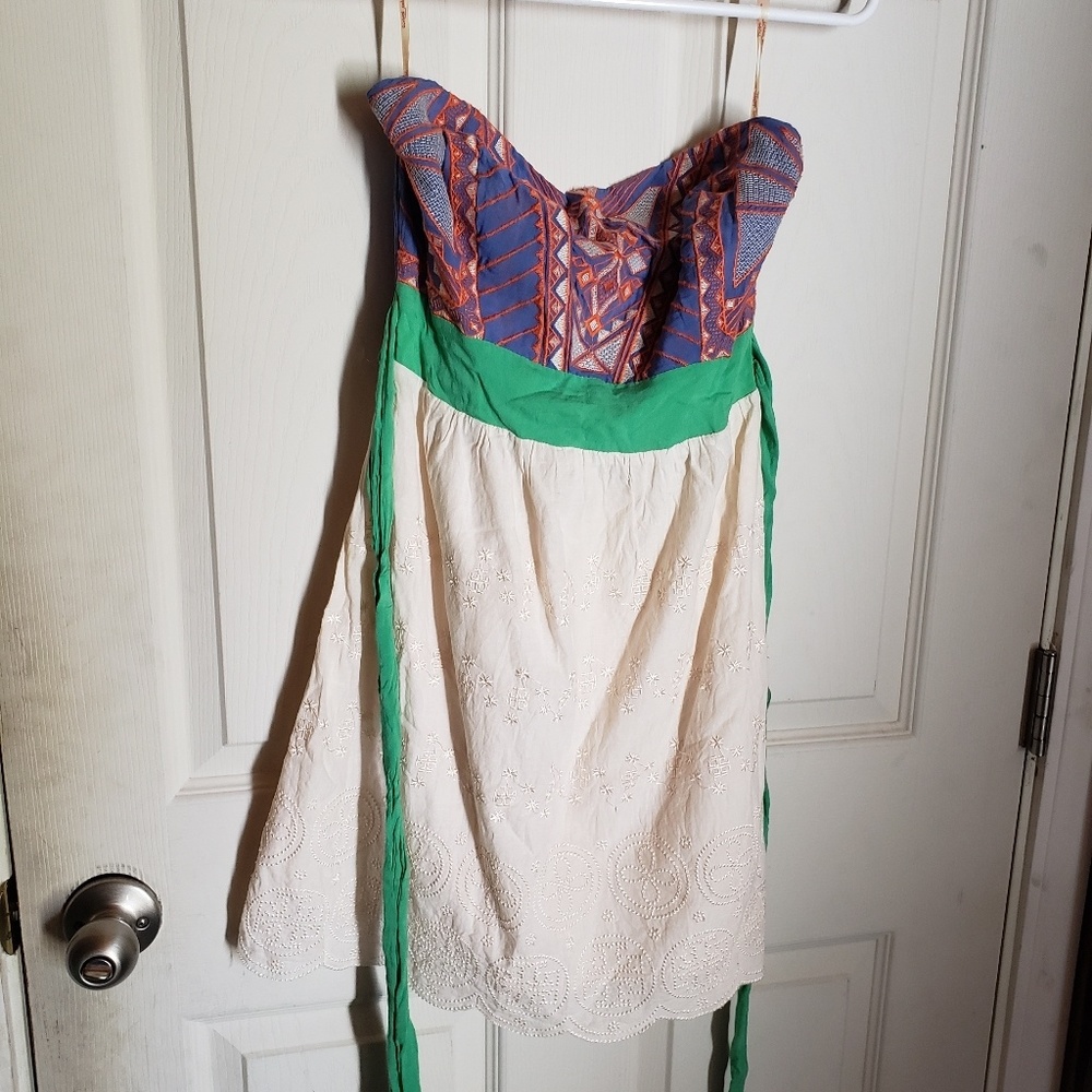 Flying tomato dress